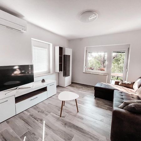 Riad Apartments Premium Zgornje Skofije Luaran gambar